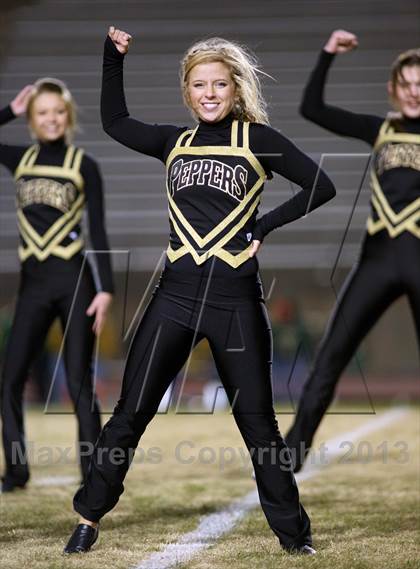 Thumbnail 3 in South vs Kapaun Mt. Carmel (KSHSAA 5A Sub-State Playoff) photogallery.