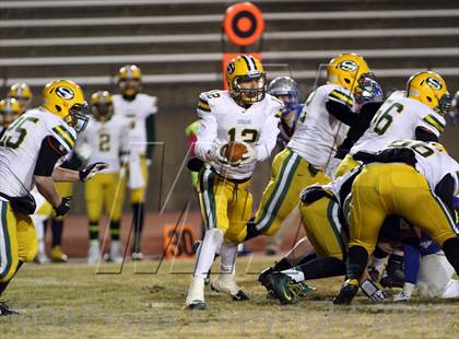 Thumbnail 3 in South vs Kapaun Mt. Carmel (KSHSAA 5A Sub-State Playoff) photogallery.