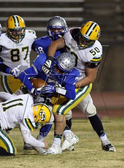 Thumbnail 2 in South vs Kapaun Mt. Carmel (KSHSAA 5A Sub-State Playoff) photogallery.
