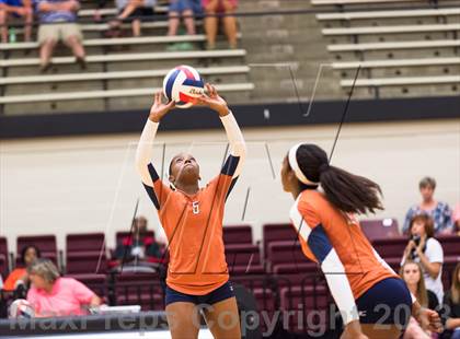 Thumbnail 2 in Madison vs. MacArthur photogallery.