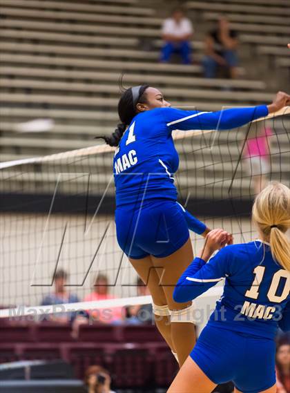 Thumbnail 3 in Madison vs. MacArthur photogallery.