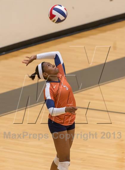 Thumbnail 3 in Madison vs. MacArthur photogallery.