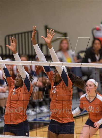 Thumbnail 1 in Madison vs. MacArthur photogallery.