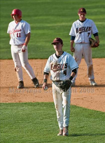 Thumbnail 2 in St. John's vs. Boston College High (MIAA D1 State Final) photogallery.