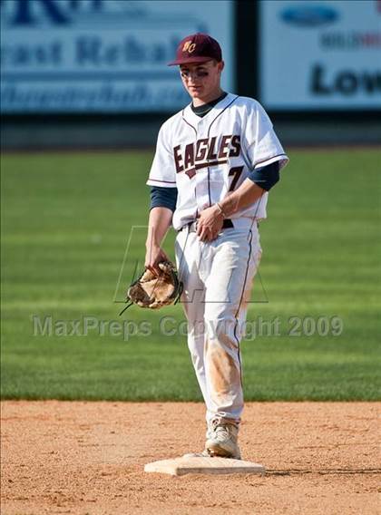 Thumbnail 1 in St. John's vs. Boston College High (MIAA D1 State Final) photogallery.