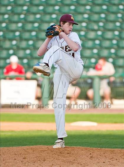 Thumbnail 2 in St. John's vs. Boston College High (MIAA D1 State Final) photogallery.