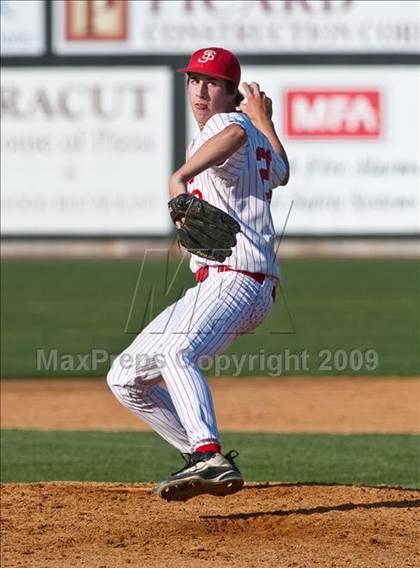 Thumbnail 1 in St. John's vs. Boston College High (MIAA D1 State Final) photogallery.