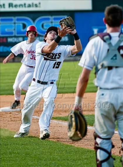 Thumbnail 1 in St. John's vs. Boston College High (MIAA D1 State Final) photogallery.