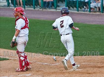 Thumbnail 3 in St. John's vs. Boston College High (MIAA D1 State Final) photogallery.