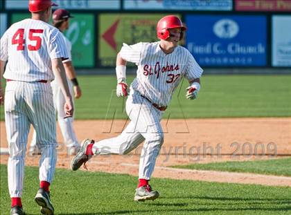 Thumbnail 1 in St. John's vs. Boston College High (MIAA D1 State Final) photogallery.