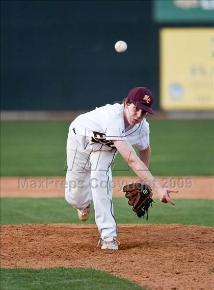 Thumbnail 3 in St. John's vs. Boston College High (MIAA D1 State Final) photogallery.