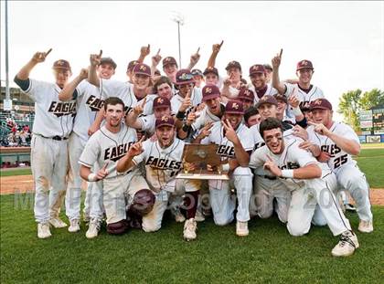Thumbnail 1 in St. John's vs. Boston College High (MIAA D1 State Final) photogallery.