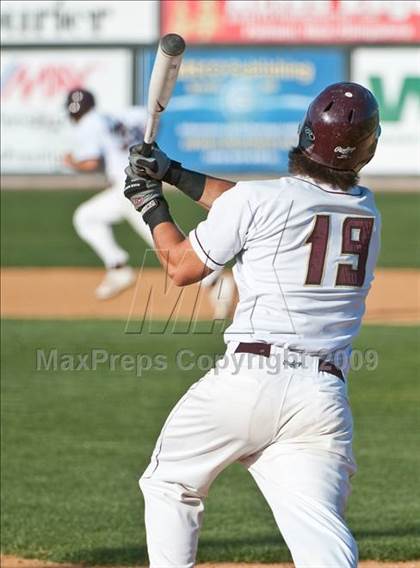 Thumbnail 2 in St. John's vs. Boston College High (MIAA D1 State Final) photogallery.