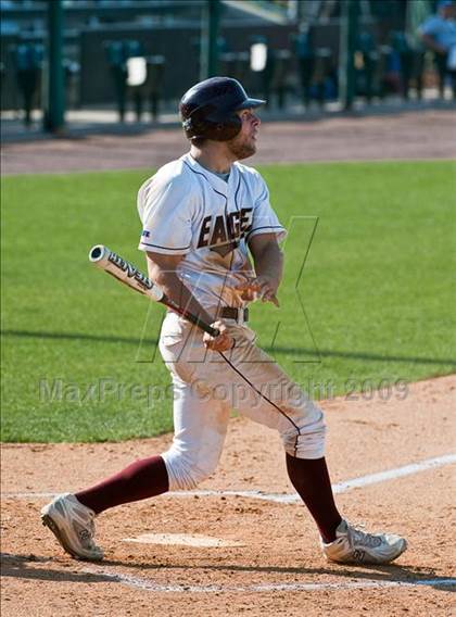 Thumbnail 2 in St. John's vs. Boston College High (MIAA D1 State Final) photogallery.