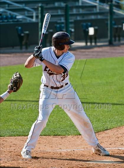 Thumbnail 2 in St. John's vs. Boston College High (MIAA D1 State Final) photogallery.