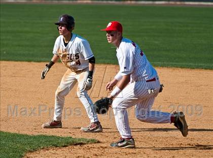 Thumbnail 1 in St. John's vs. Boston College High (MIAA D1 State Final) photogallery.