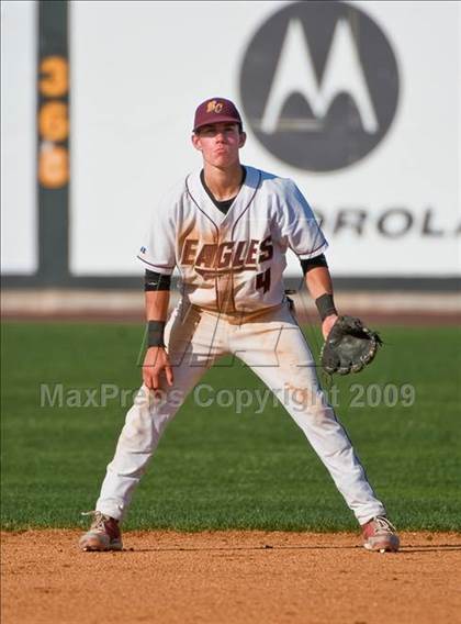 Thumbnail 3 in St. John's vs. Boston College High (MIAA D1 State Final) photogallery.