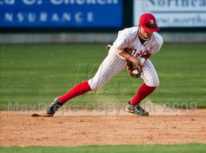 Thumbnail 2 in St. John's vs. Boston College High (MIAA D1 State Final) photogallery.