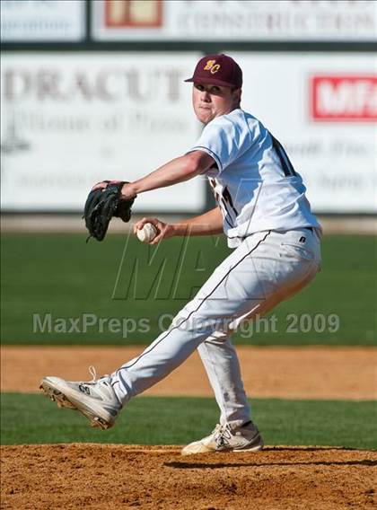 Thumbnail 1 in St. John's vs. Boston College High (MIAA D1 State Final) photogallery.