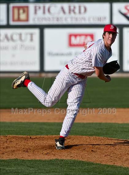 Thumbnail 1 in St. John's vs. Boston College High (MIAA D1 State Final) photogallery.