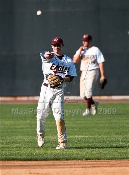Thumbnail 3 in St. John's vs. Boston College High (MIAA D1 State Final) photogallery.