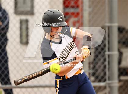 Thumbnail 2 in Shenango @ Laurel photogallery.