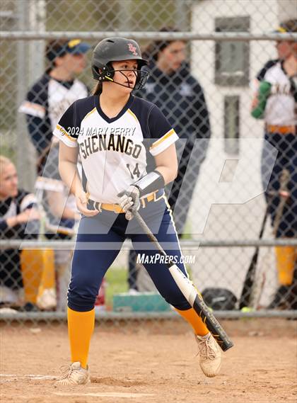 Thumbnail 2 in Shenango @ Laurel photogallery.
