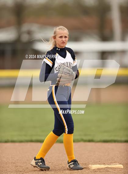 Thumbnail 3 in Shenango @ Laurel photogallery.