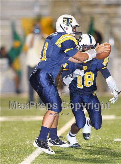 Thumbnail 3 in DeSoto @ Stony Point photogallery.