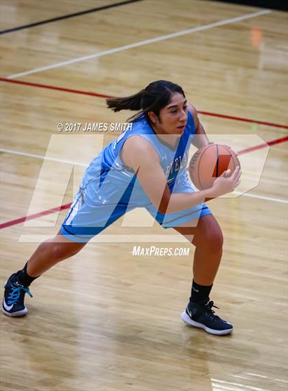 Thumbnail 3 in Cleveland vs. Sandia (Joe Armijo Basketball Classic @ Albuquerque Academy) photogallery.