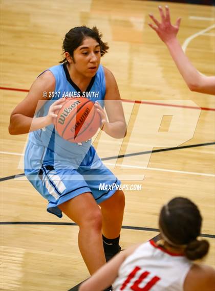 Thumbnail 3 in Cleveland vs. Sandia (Joe Armijo Basketball Classic @ Albuquerque Academy) photogallery.