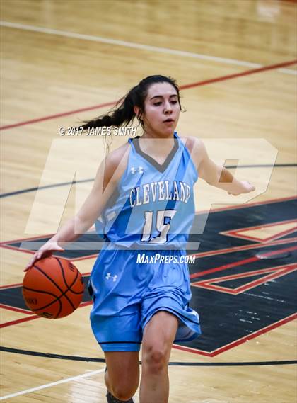 Thumbnail 3 in Cleveland vs. Sandia (Joe Armijo Basketball Classic @ Albuquerque Academy) photogallery.