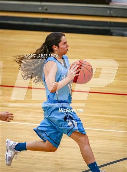 Thumbnail 1 in Cleveland vs. Sandia (Joe Armijo Basketball Classic @ Albuquerque Academy) photogallery.