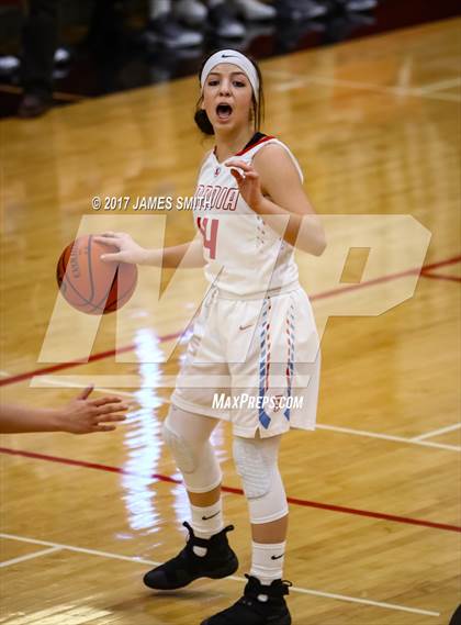 Thumbnail 2 in Cleveland vs. Sandia (Joe Armijo Basketball Classic @ Albuquerque Academy) photogallery.