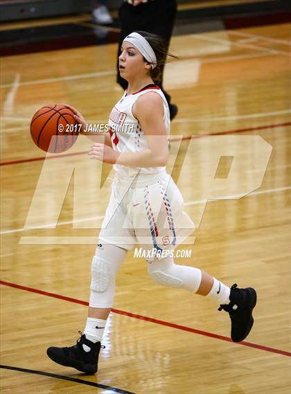 Thumbnail 2 in Cleveland vs. Sandia (Joe Armijo Basketball Classic @ Albuquerque Academy) photogallery.