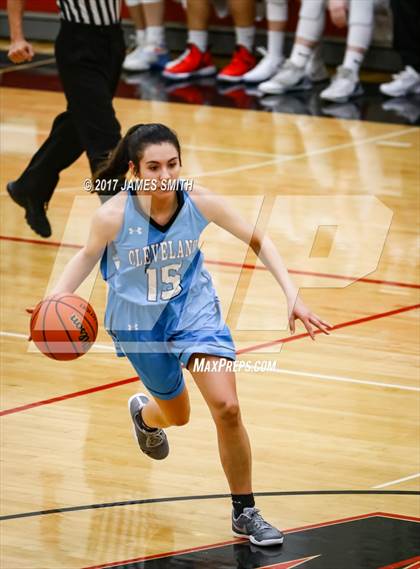 Thumbnail 3 in Cleveland vs. Sandia (Joe Armijo Basketball Classic @ Albuquerque Academy) photogallery.