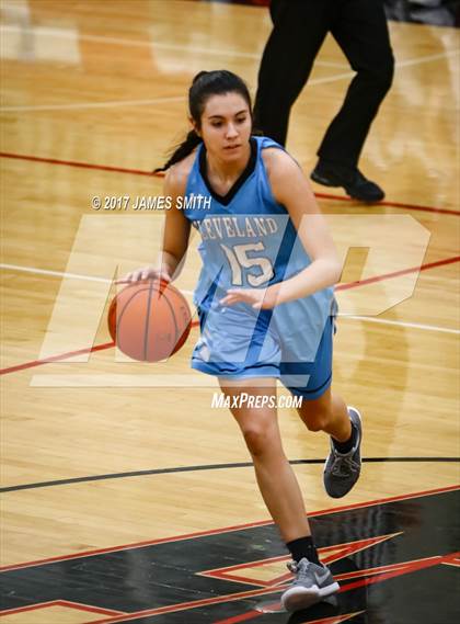 Thumbnail 2 in Cleveland vs. Sandia (Joe Armijo Basketball Classic @ Albuquerque Academy) photogallery.
