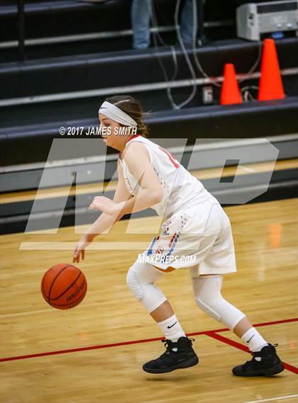 Thumbnail 1 in Cleveland vs. Sandia (Joe Armijo Basketball Classic @ Albuquerque Academy) photogallery.