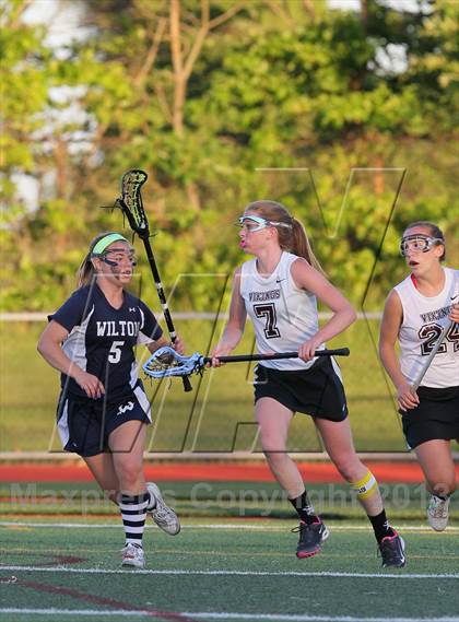 Thumbnail 1 in East Lyme vs. Wilton (CIAC Class M Semifinal) photogallery.