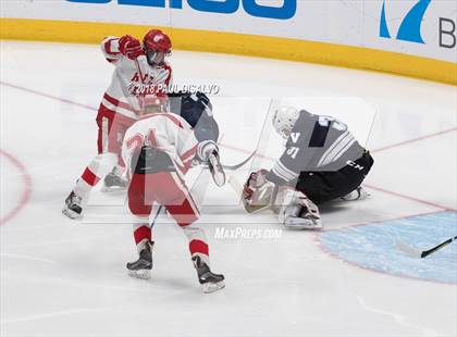 Thumbnail 3 in Regis Jesuit vs. Valor Christian (CHSAA State Final) photogallery.