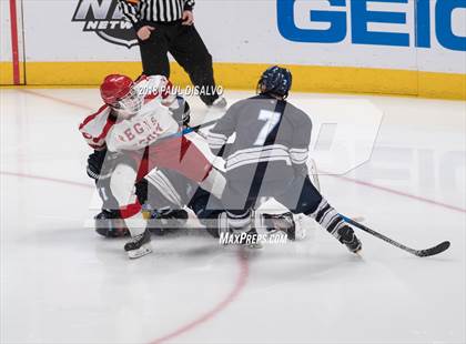 Thumbnail 3 in Regis Jesuit vs. Valor Christian (CHSAA State Final) photogallery.