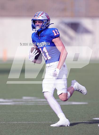 Thumbnail 2 in Westlake vs. North Shore (UIL 6A Football Semifinal Playoff) photogallery.