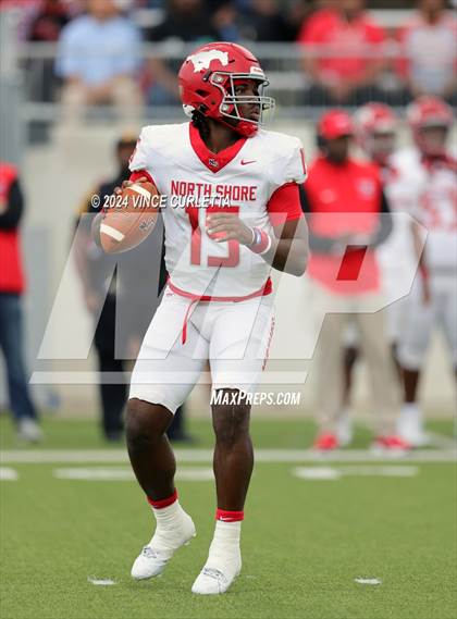 Thumbnail 3 in Westlake vs. North Shore (UIL 6A Football Semifinal Playoff) photogallery.