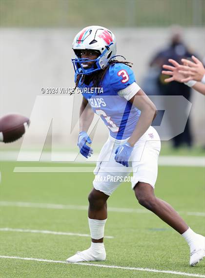 Thumbnail 2 in Westlake vs. North Shore (UIL 6A Football Semifinal Playoff) photogallery.