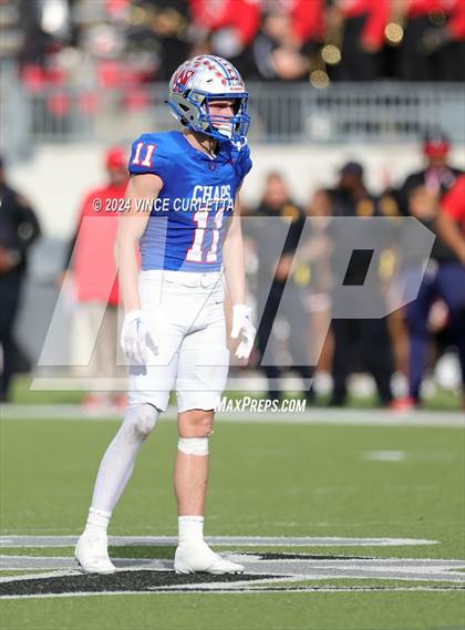Thumbnail 1 in Westlake vs. North Shore (UIL 6A Football Semifinal Playoff) photogallery.