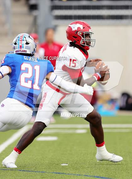 Thumbnail 1 in Westlake vs. North Shore (UIL 6A Football Semifinal Playoff) photogallery.