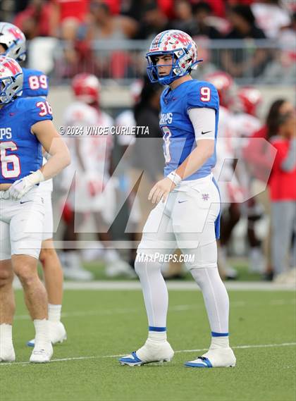 Thumbnail 1 in Westlake vs. North Shore (UIL 6A Football Semifinal Playoff) photogallery.
