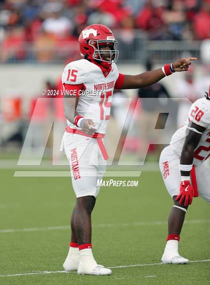 Thumbnail 3 in Westlake vs. North Shore (UIL 6A Football Semifinal Playoff) photogallery.