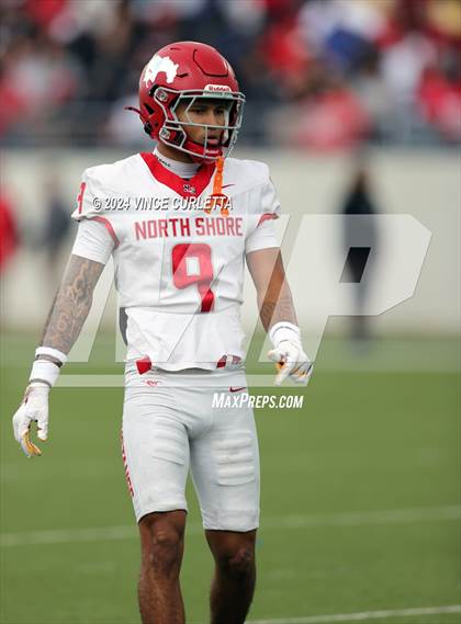 Thumbnail 2 in Westlake vs. North Shore (UIL 6A Football Semifinal Playoff) photogallery.