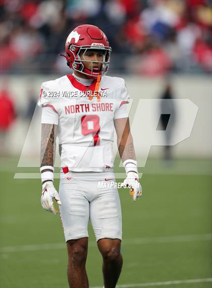 Thumbnail 3 in Westlake vs. North Shore (UIL 6A Football Semifinal Playoff) photogallery.
